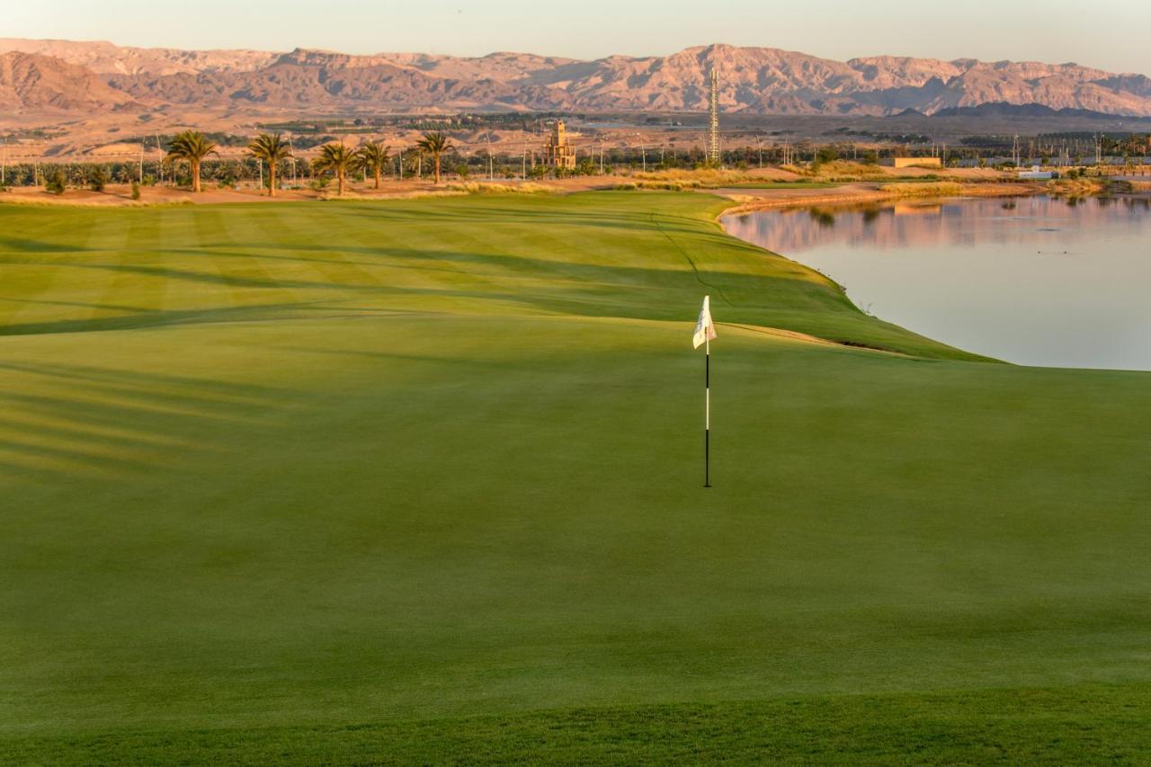 Hyatt Regency Aqaba Ayla Resort Exterior foto Golf course at the Dead Sea